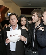 09.jpg