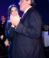 060.jpg