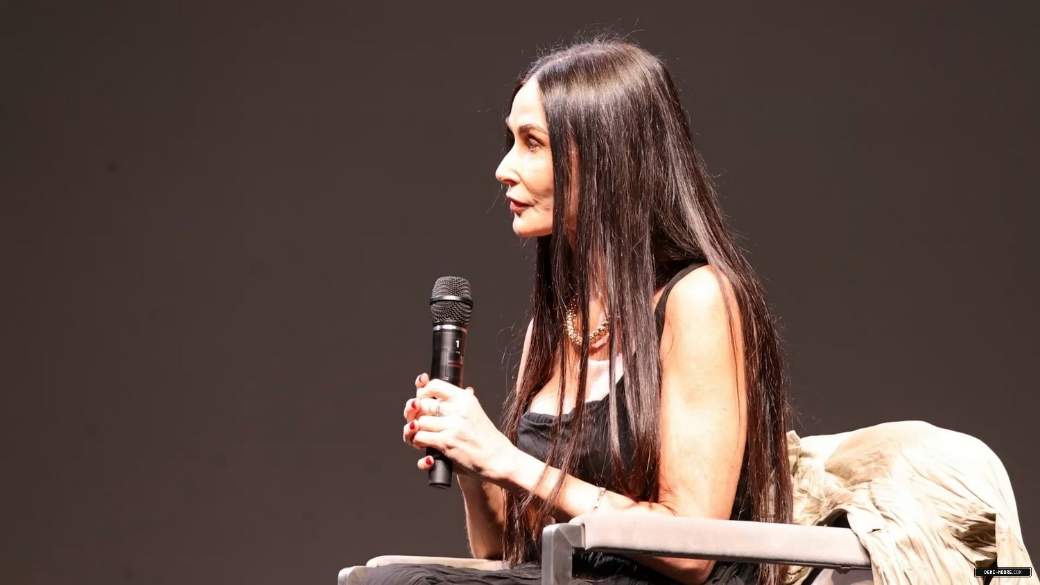 128.jpg